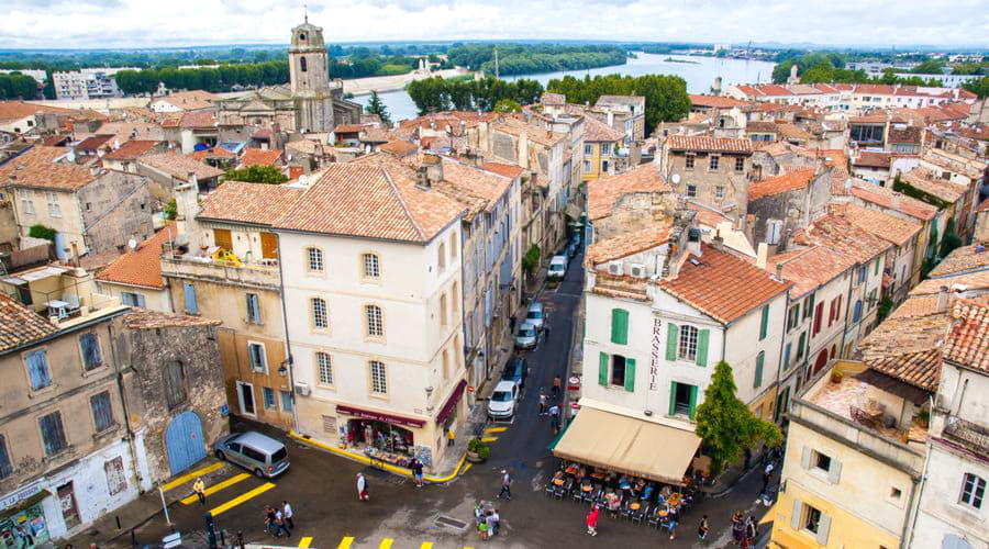 Nos services de location de voitures proposent une sélection variée de véhicules à Arles.